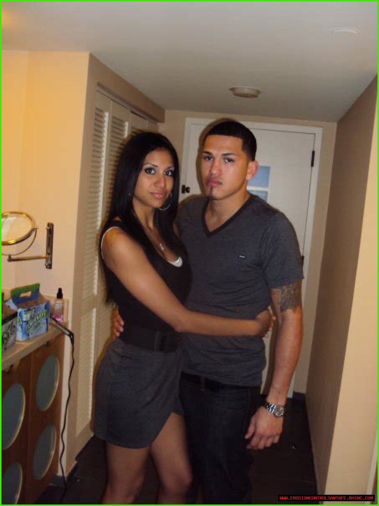  Anthony Pettis’ girlfriend Alexandra Cartagena 