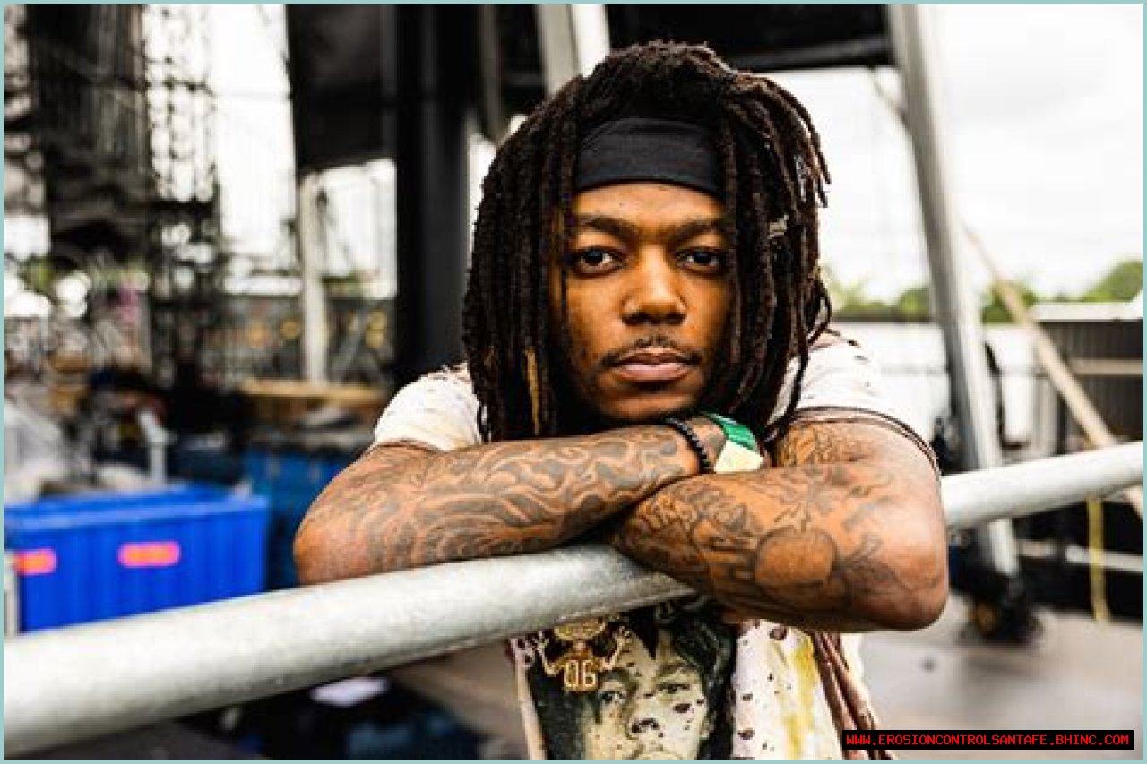 J.I.D (Rapper) - Age, Birthday, Bio, Facts, Family, Net Worth, Height & More