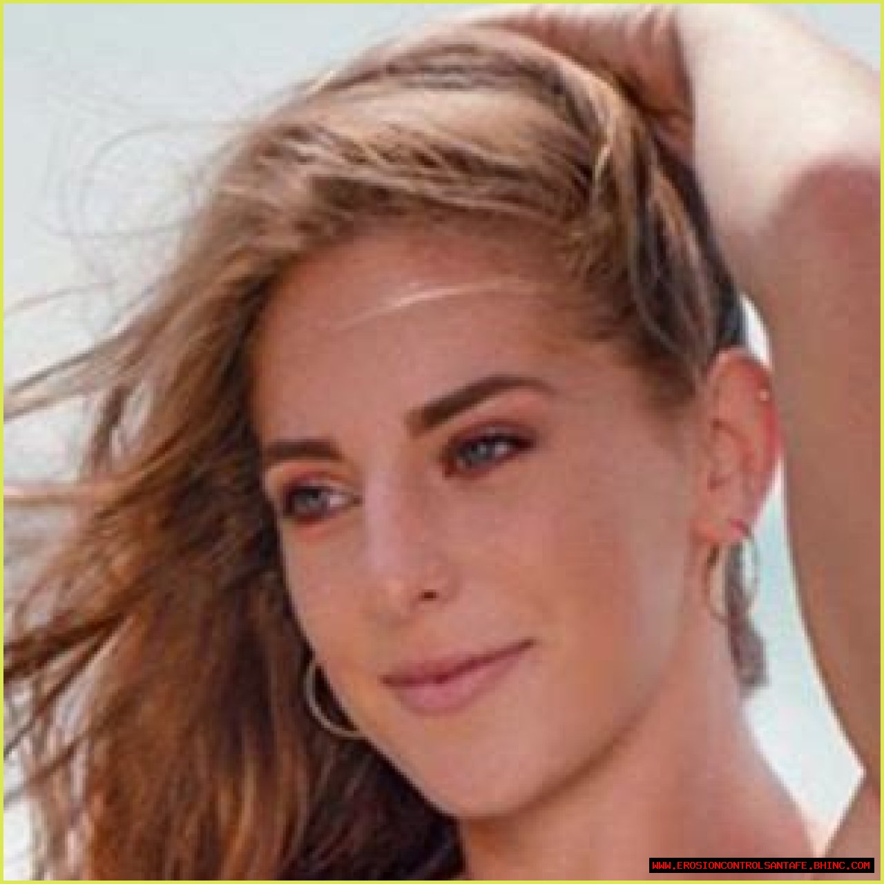 Karin Moskalensky (Instagram Star) - Age, Birthday, Bio, Facts, Family, Net Worth, Height & More