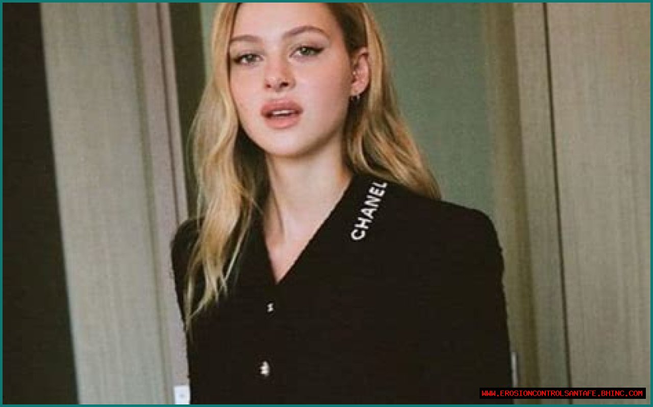 Nicola Peltz Age, Height, Career, Boyfriend, Net Worth, Instagram