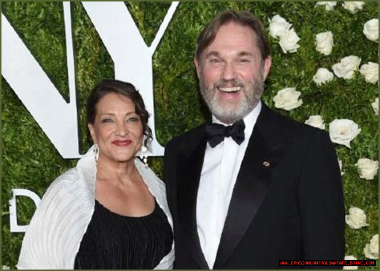 Richard Thomas's Painful Divorce from First Wife Pushed Him into a Happier and Honest Life