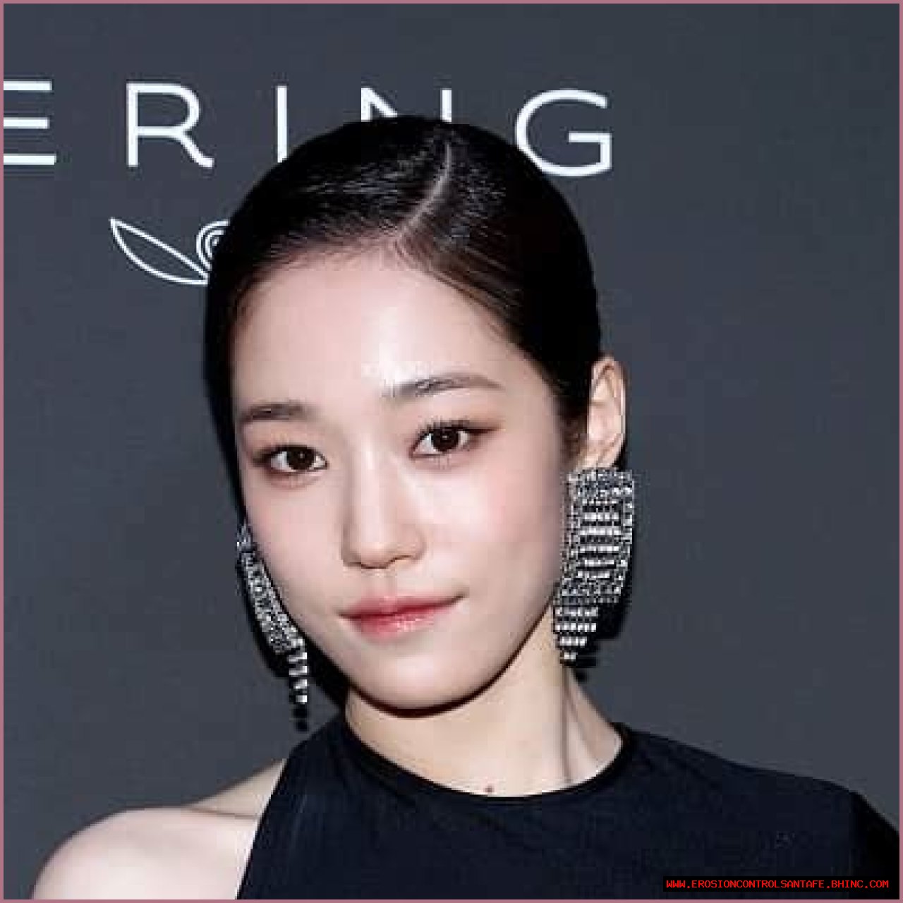 Roh Yoon-seo Net Worth, Bio, Early Life, Education, Career, Endorsements, Awards, Relationship Status, Scandal, Body Measurements, Social Media