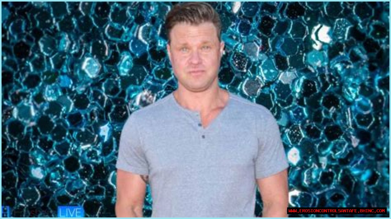 Zach Bryan Net Worth in 2023 How Rich is He Now?